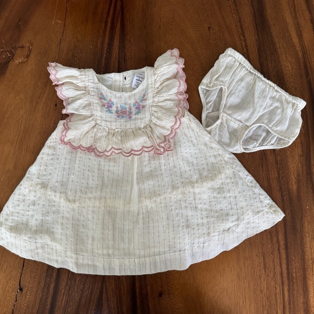 Nordstrom Cream and Pink Ruffled Baby Cotton Dress with diaper cover Size 6M